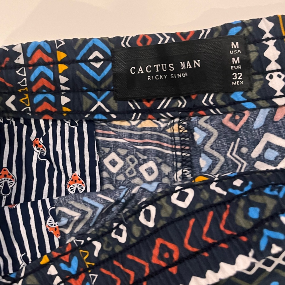 Graphic Print Jogger Shorts - Picture 4 of 6